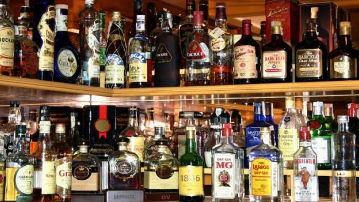 https://salarnews.in/public/uploads/images/newsimages/maannewsimage28092025_234009_Alcohol sales .png